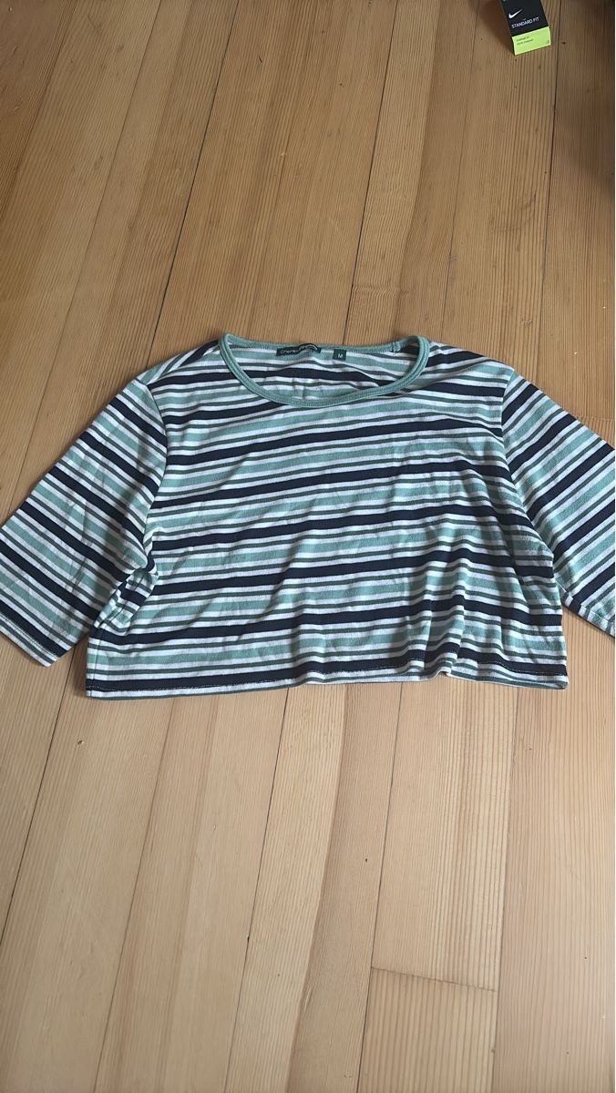 T-Shirts: Gestreiftes Tshirt, Grösse M, grün blau weiss – Neu (gemäss Beschreibung) aus Bern von ser_6vm5