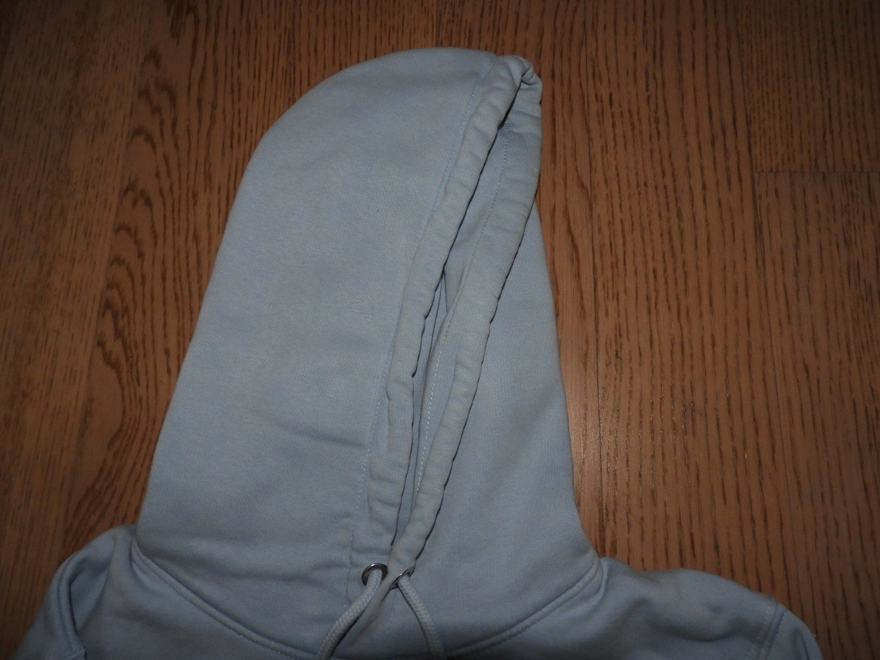 Maglioni & Felpe: Kapuzenpullover hellblau, XS – Usato da Hergiswil NW venduto da Noema2006 2