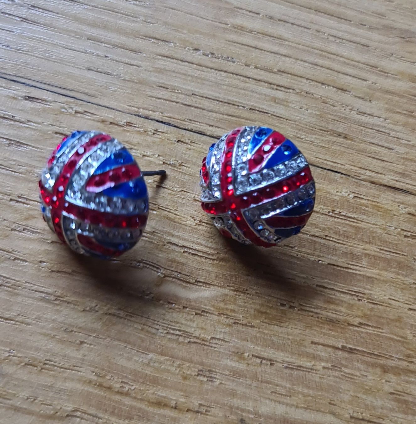 Orecchini pendenti & Orecchini a lobo: Boucles d'oreilles fantaisie – Usato da Genève venduto da Saleena 1