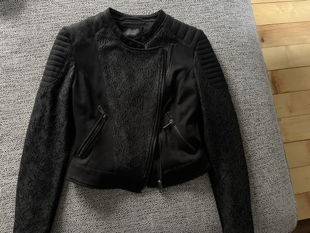 Veste Guess noire en dentelle