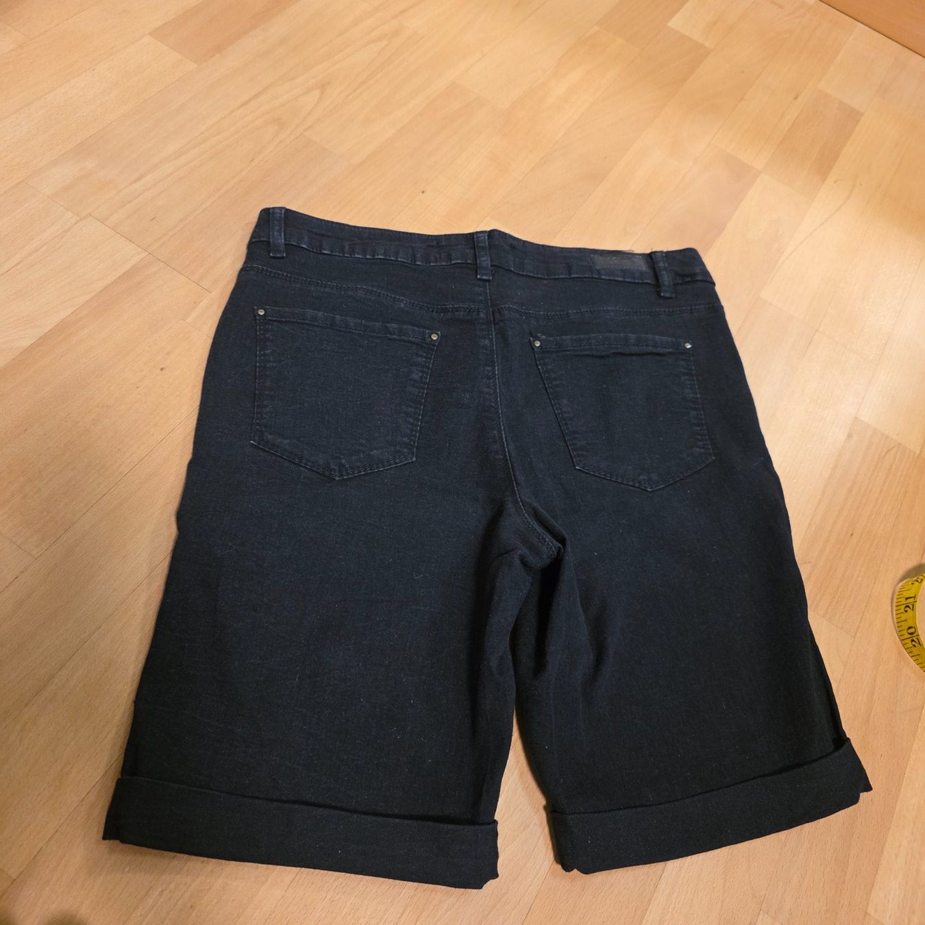 Pantaloni: 1996 Denim Co. Bermuda Shorts Schwarz M – Usato da Wald ZH venduto da CapLux 3