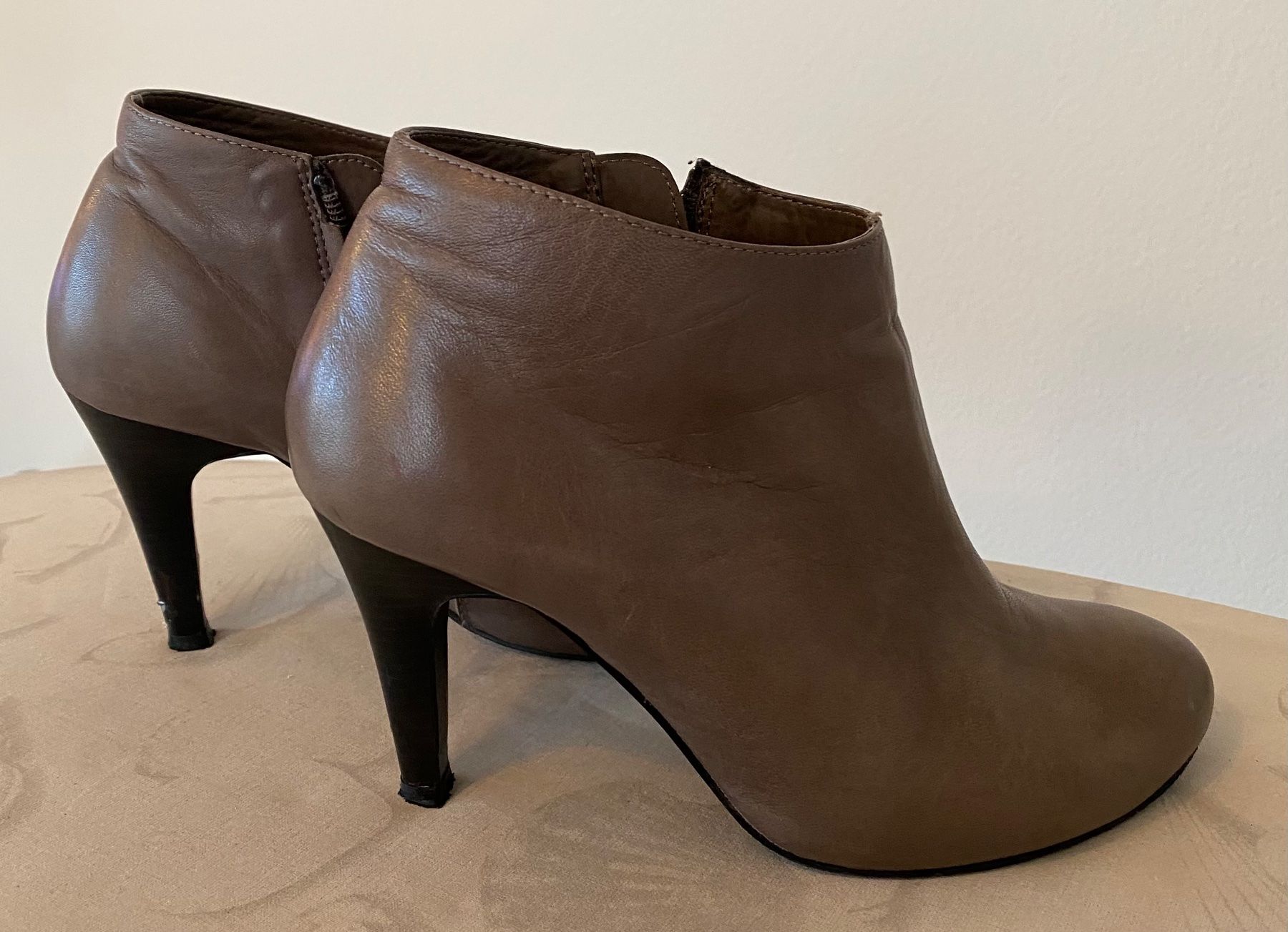 Damenschuhe: Stiefeletten in Taupe, Gr. 37 – Gebraucht aus Zürich von Maria2021