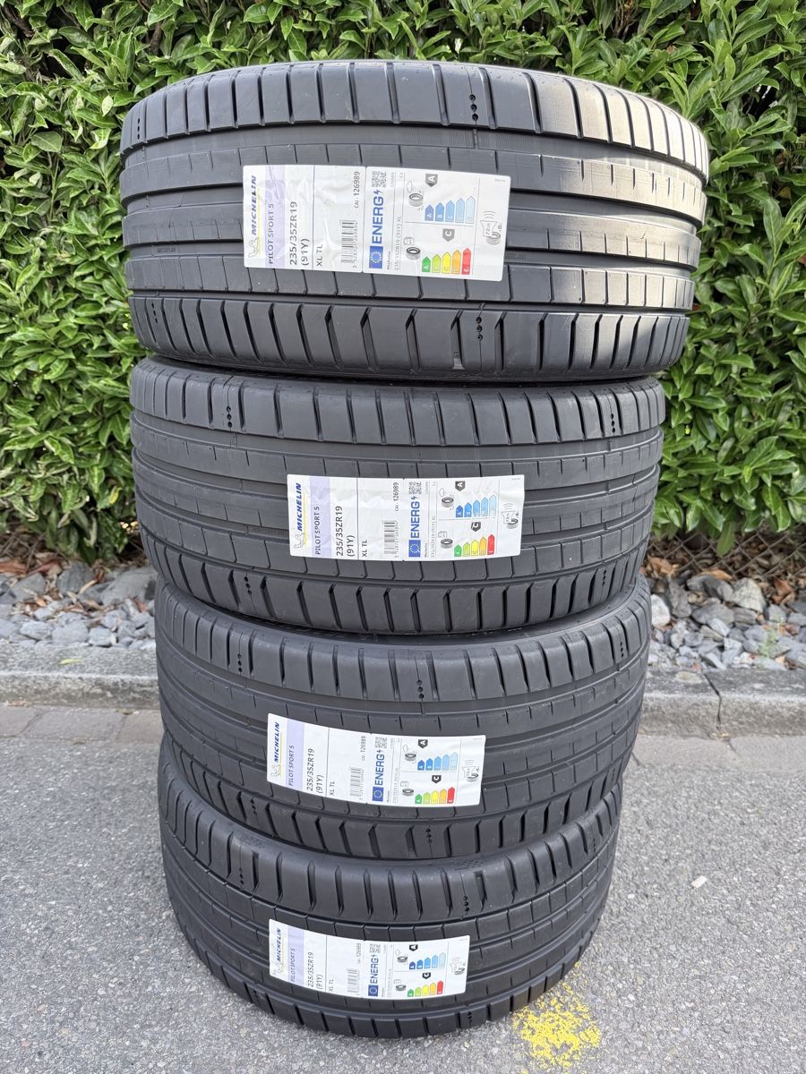 Pneumatici & Ruote complete: 235/35/19 MICHELIN PILOT SPORT 5 – Nuovo e nell'imballaggio originale da Regensdorf venduto da HelveticDeals