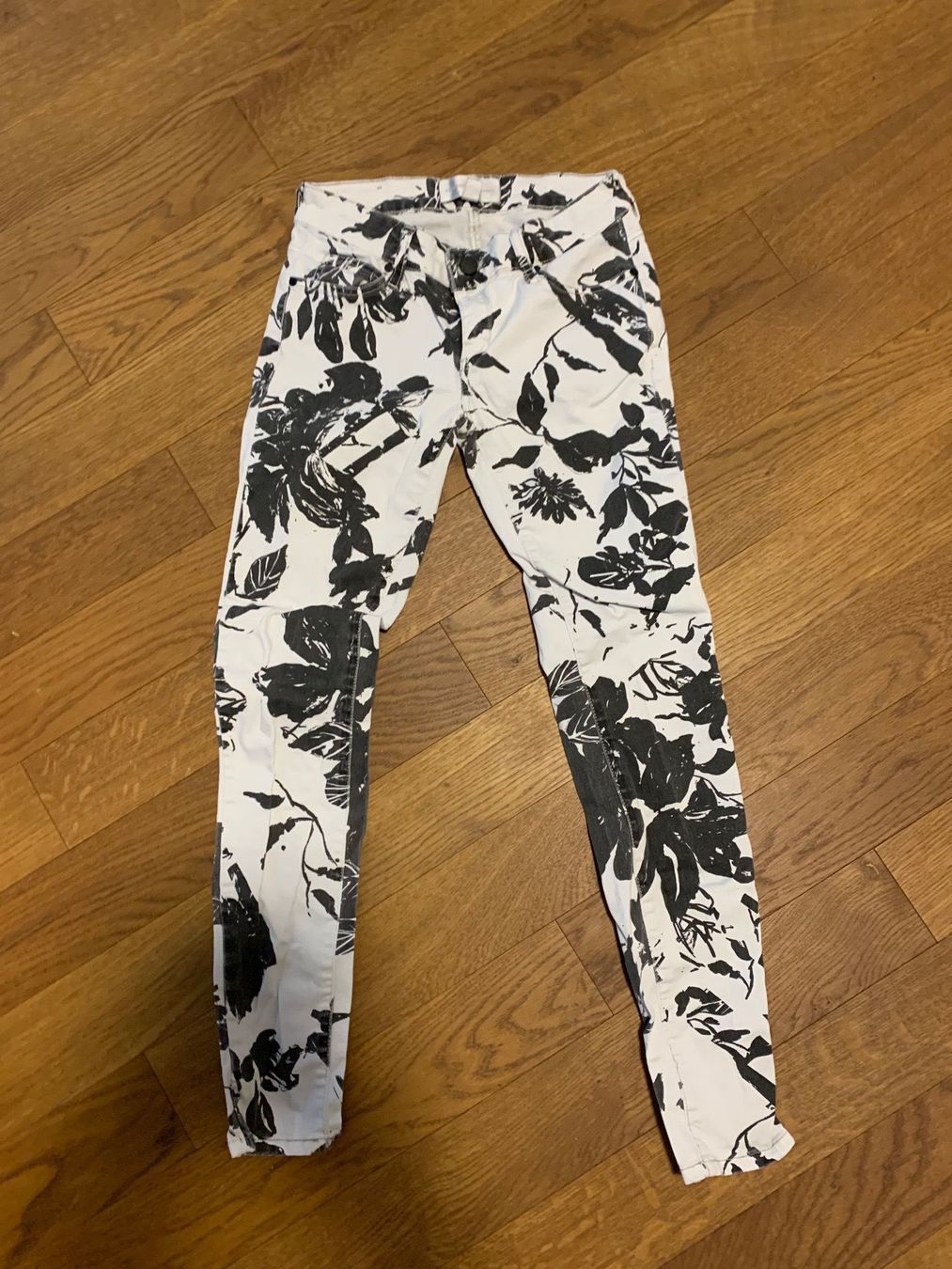 Mango Pantaloni: Hose Mango 34 – Usato da Buchrain venduto da Ham2383