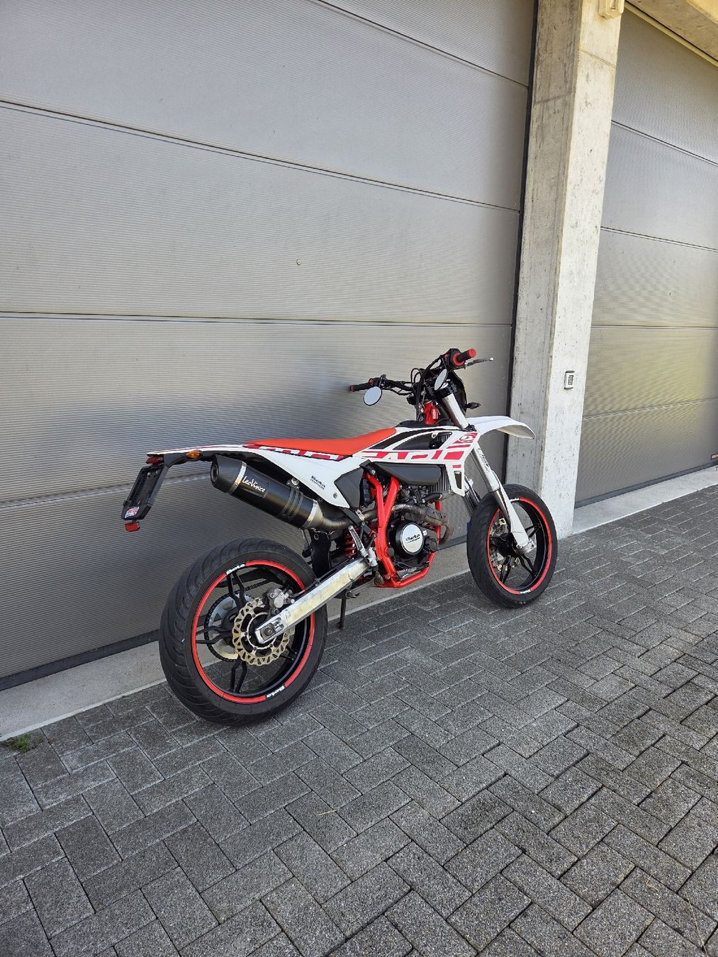 Beta Strasse: Beta RR 125 LC 2021 Leovince – Gebraucht aus Eschenbach SG von nev_f9cx