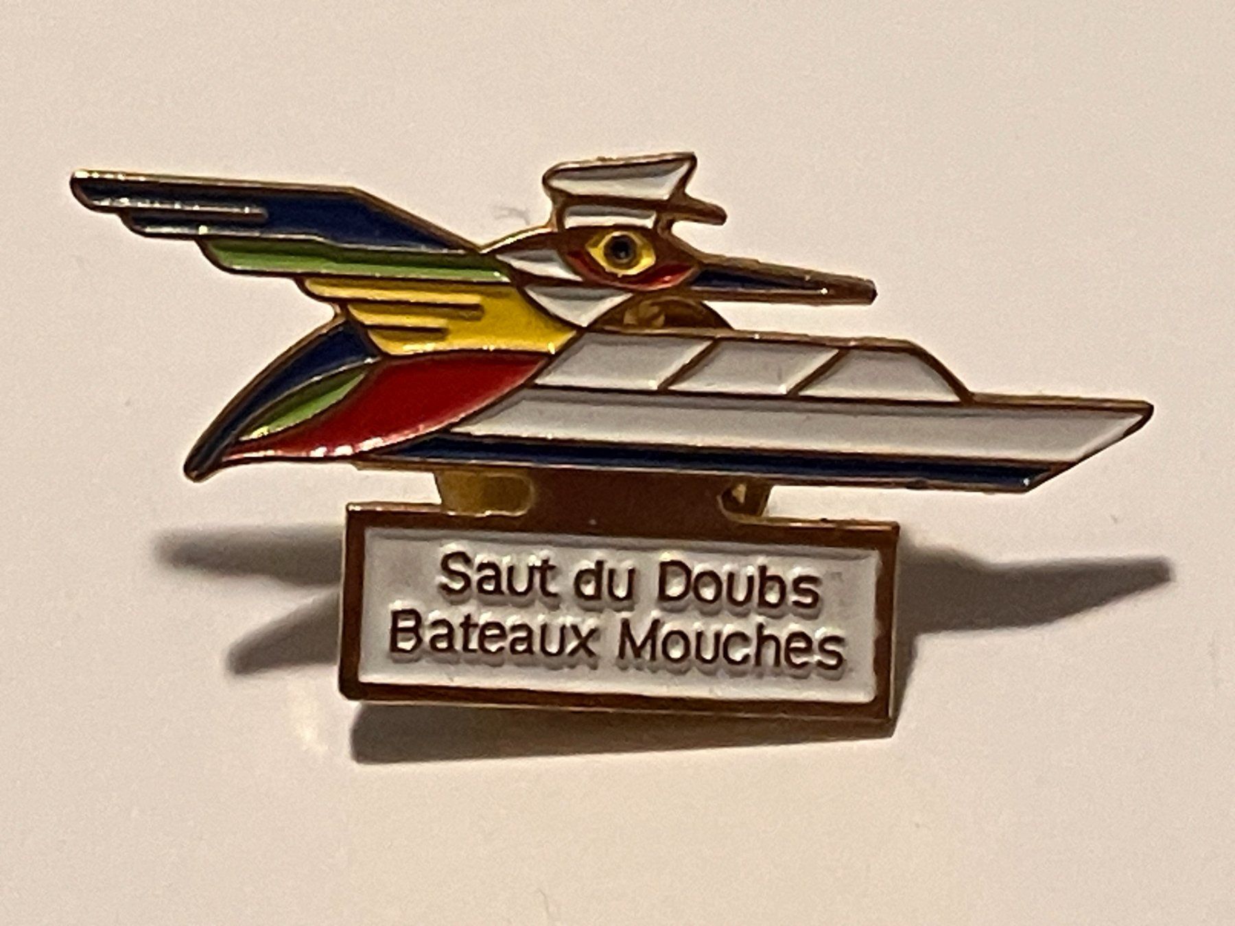 Placchette & Badge: 1 Pin Saut du Doubs Bateaux Mouches – Usato da Basel venduto da djwwpp