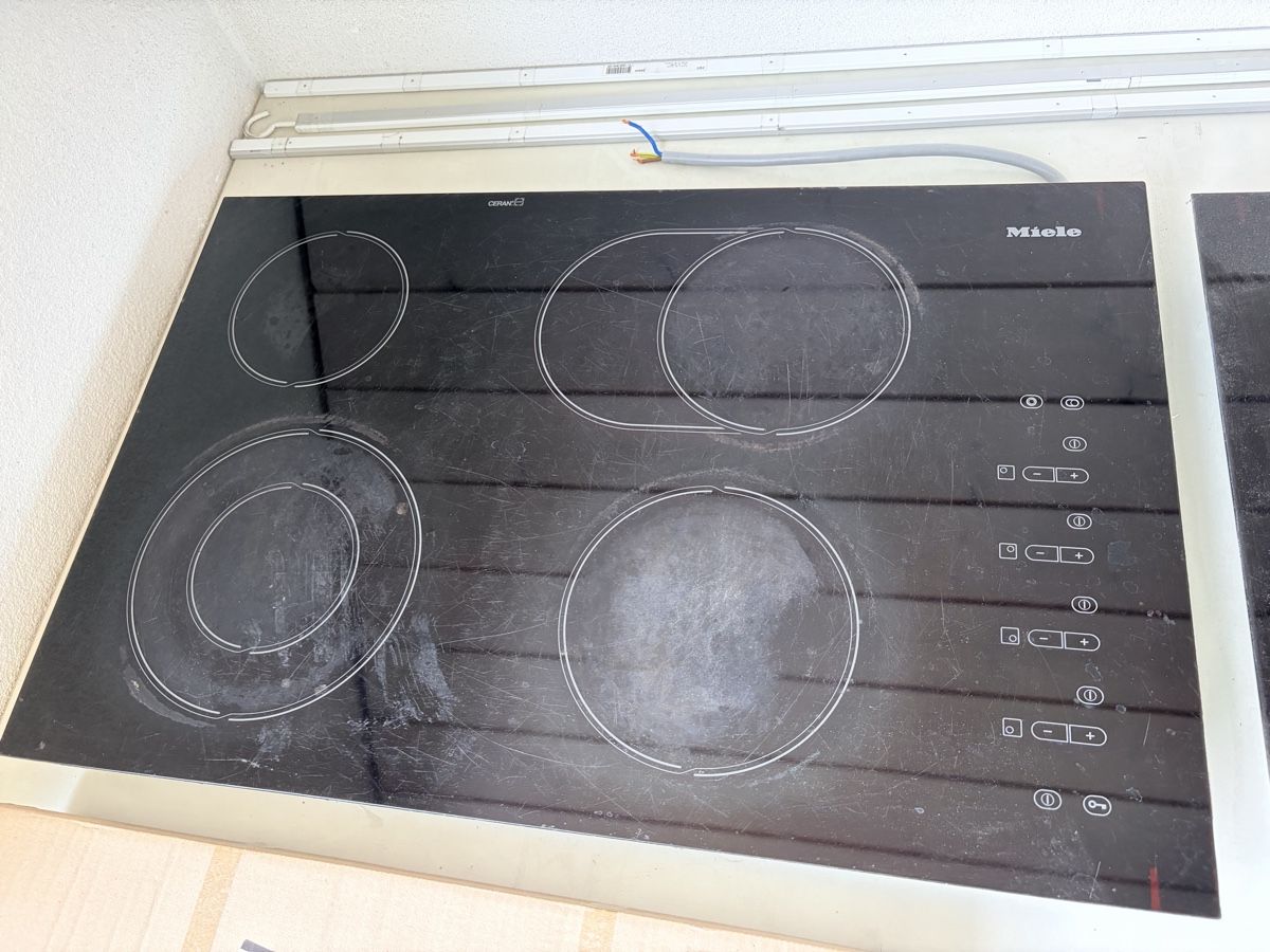 Cucine: 4 Kochfelder - Miele etc.  – Usato da Herrliberg venduto da Julianopie 1