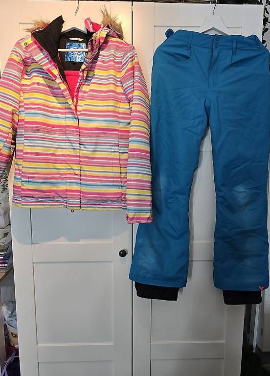 Roxy Completi: Roxy Skianzug Gr: 152 WATERPROOF Minimum 10000 mm – Usato da Weggis venduto da bdrm48 4