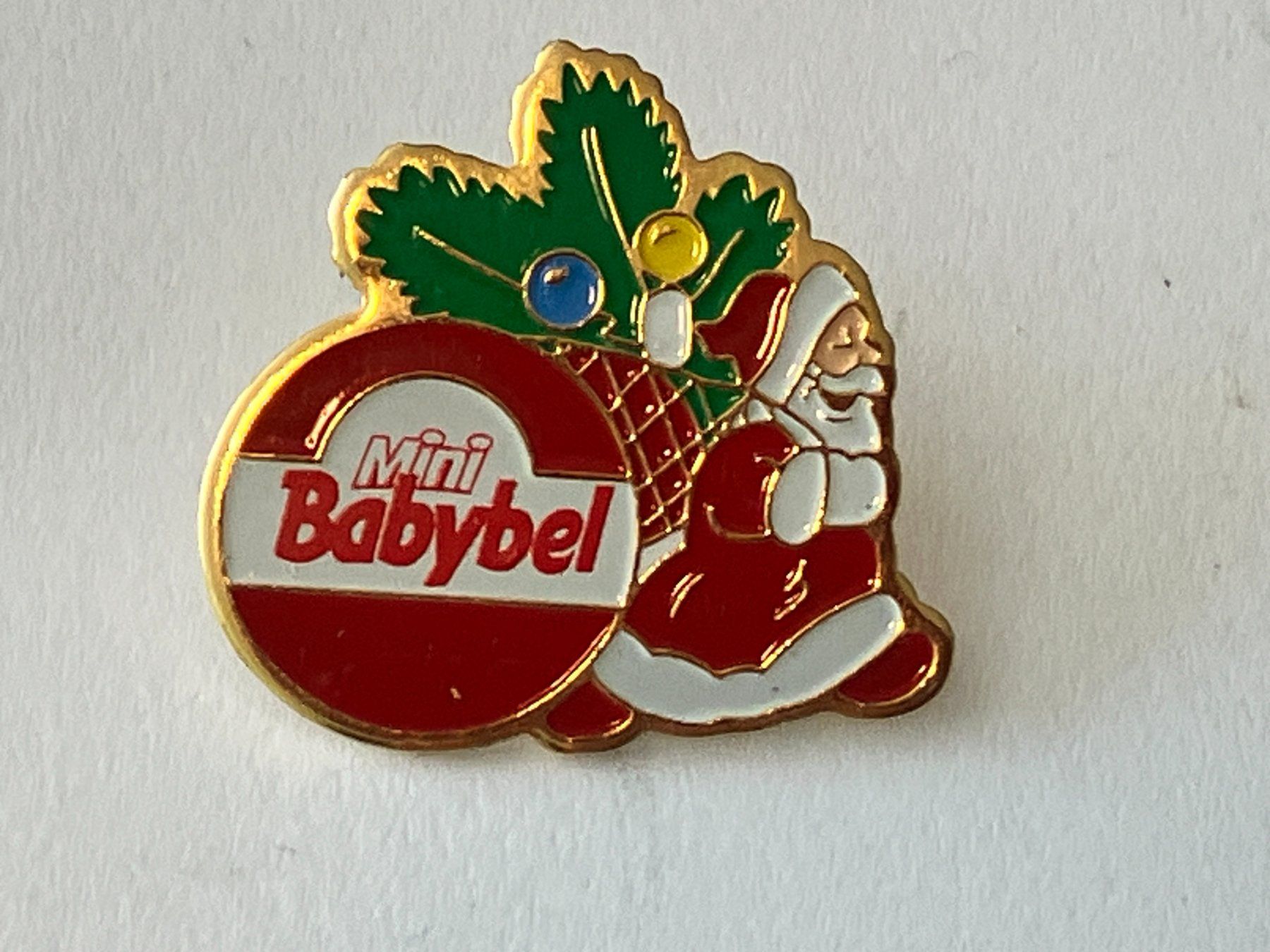 Plaketten & Abzeichen: 1 Pin Mini Babybel – Gebraucht aus Basel von djwwpp