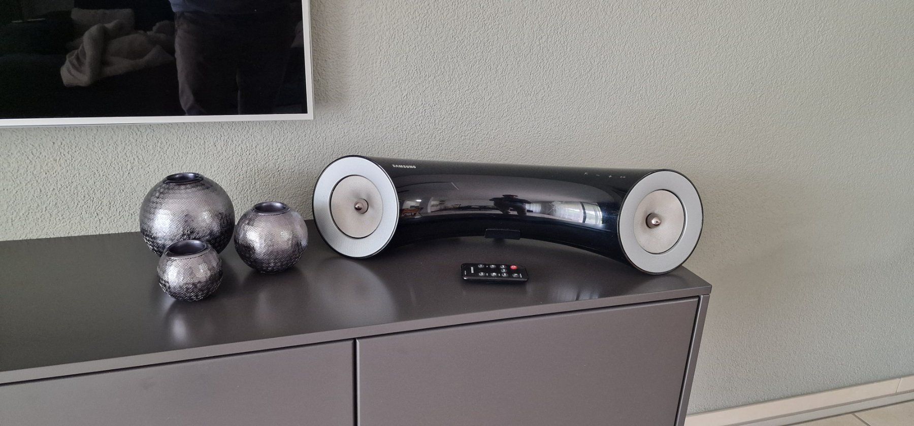 Samsung Haut-parleurs: Samsung DA-E750 Wireless Audio Dock / Bluetooth Lautsprecher – D'occasion à Hinwil par Felsenhof-Didi 1
