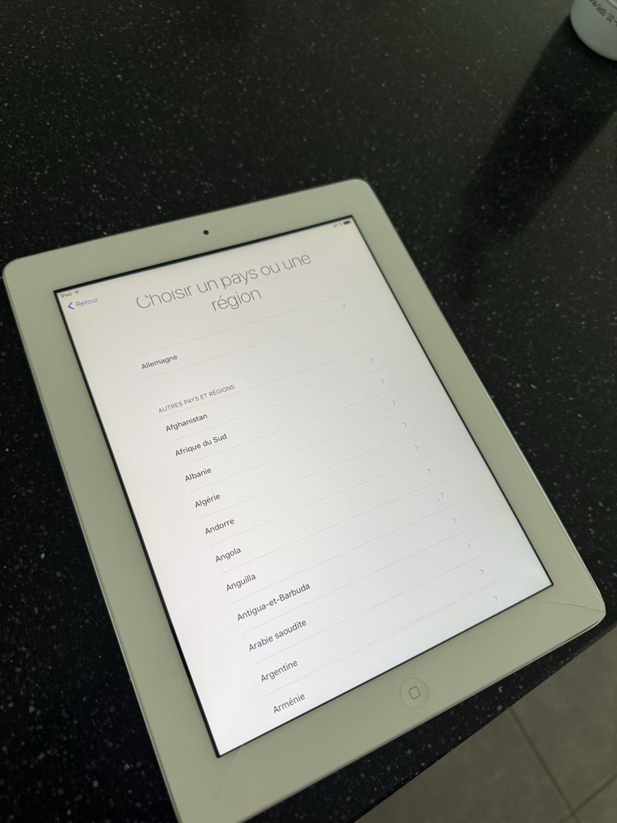 Apple Tablet PC: iPad 16gb model A1416 – Difettoso da Claro venduto da KarinS84 4
