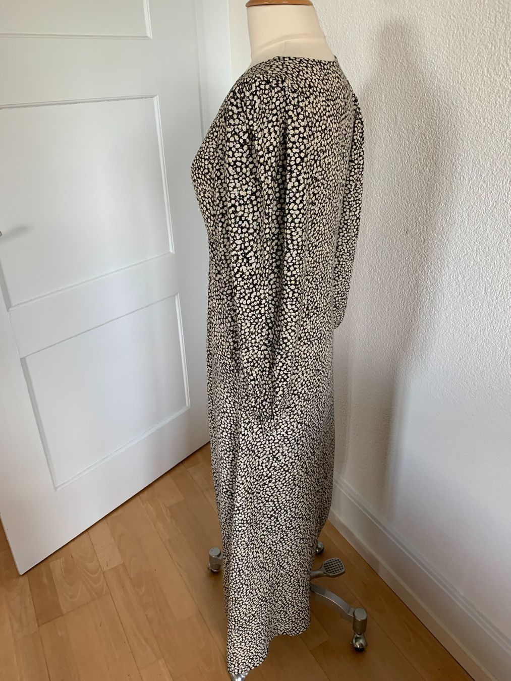 Robes: Damen Kleid, Viskose, Gr. 36 – D'occasion à Worb par farben20zauber 4