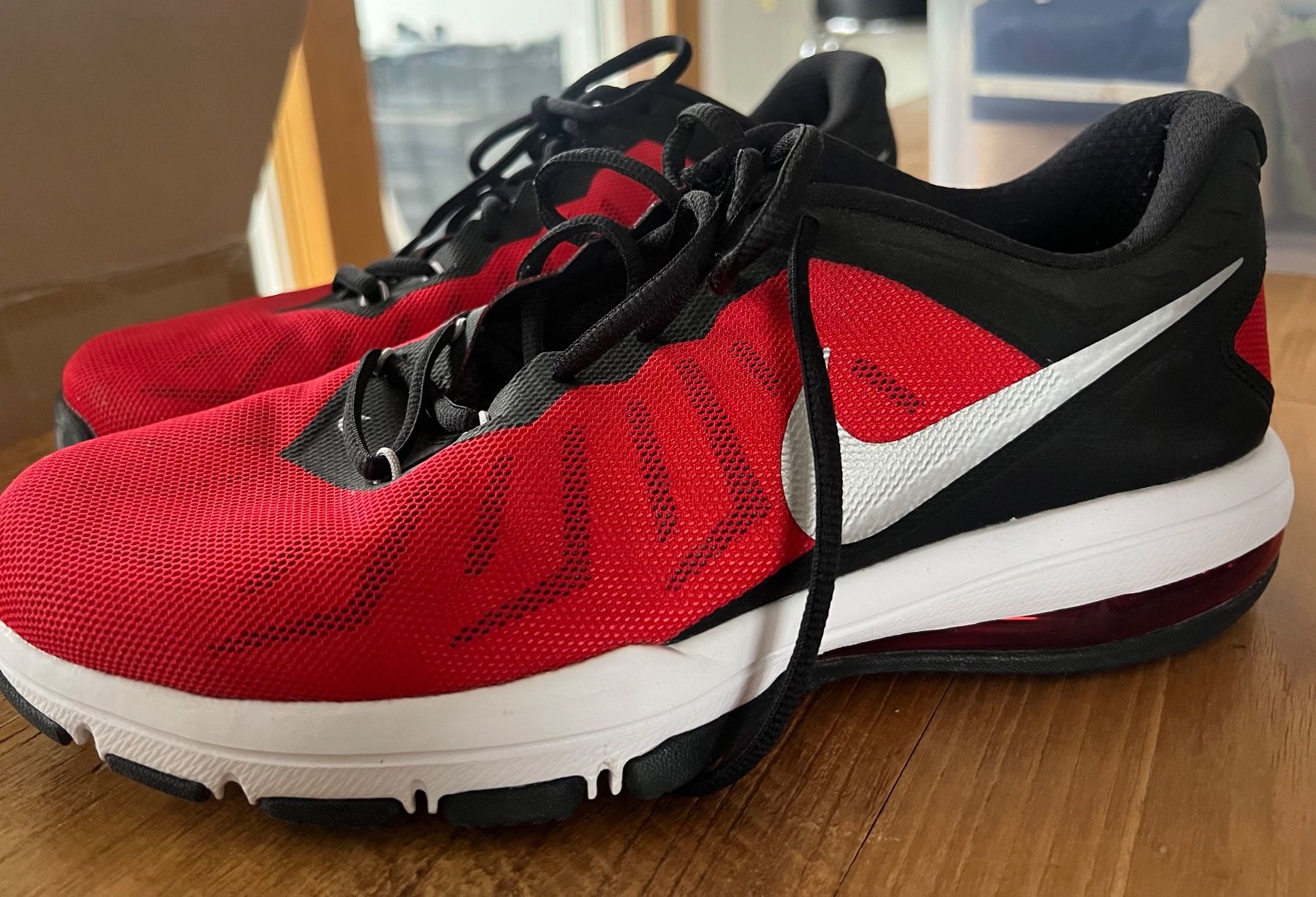 Nike Scarpe da uomo: Basket Nike 42.5 – Usato da Lugnorre venduto da jul_lnh6 1