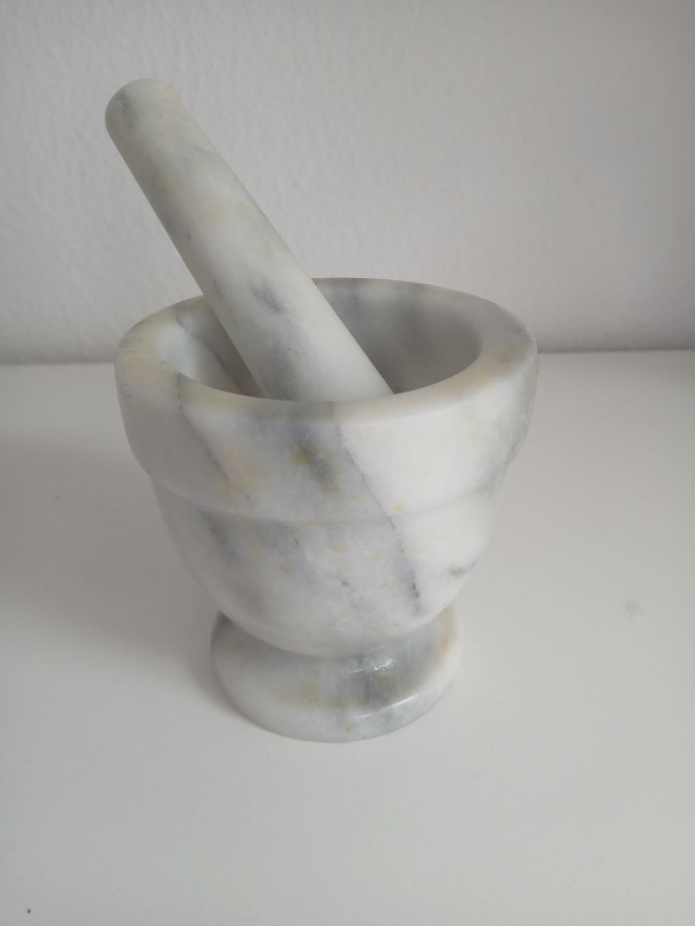 Elettrodomestici da cucina: Marble Mortar and Pestle Set - Classic Kitchen Tool! – Usato da Dübendorf venduto da rol_fm6d