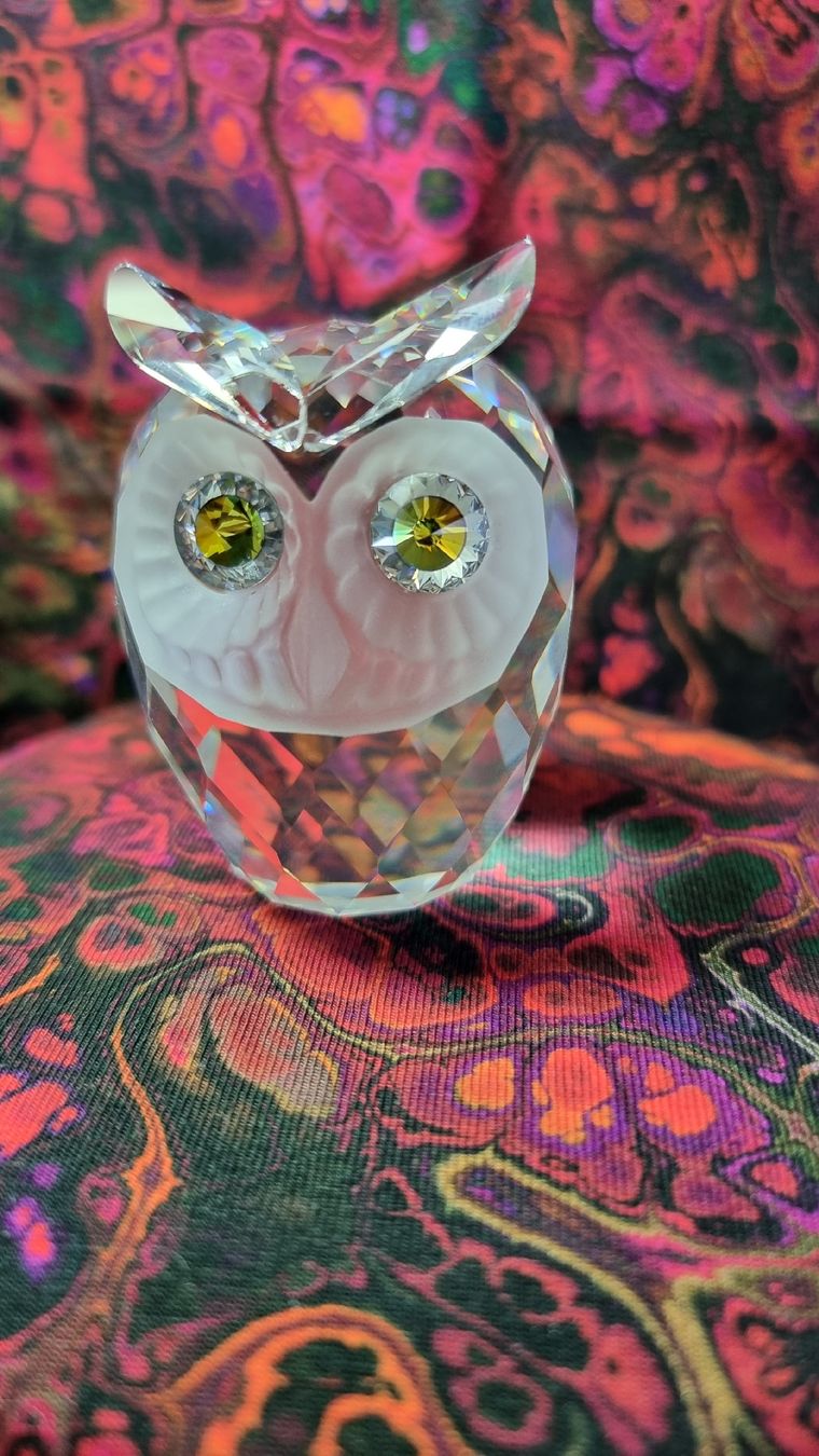 Swarovski Statuette: Swarovski Kristall  Eule Figur Geschenk  Sammler – Nuovo e nell'imballaggio originale da Meisterschwanden venduto da TiSiBu59 2