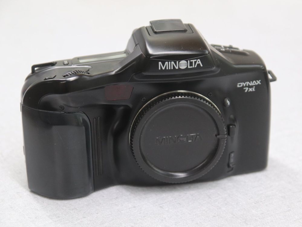 Minolta Dynax 7xi Spiegelreflex-Kamera analog (Gebraucht) in Grüningen