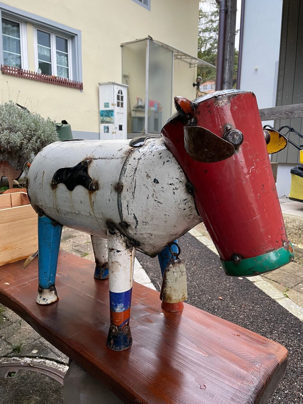 Tutte le decorazioni: Design-Blech-Kuh – Usato da Forch venduto da ESELSTEIN 3