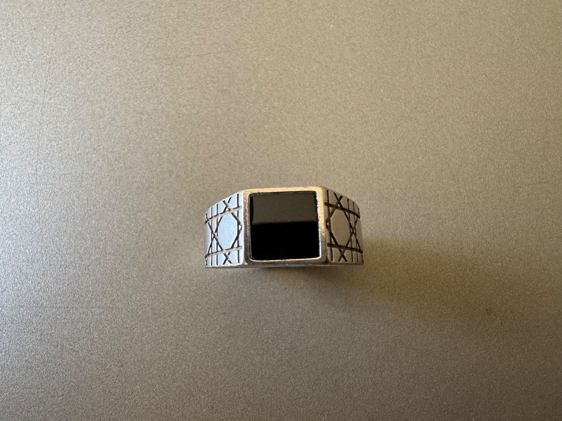 Dior Anelli: Dior Siegelring Cannage Silber – Usato da Winterthur venduto da Boabdil15 1