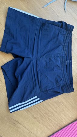 Adidas Shorts, dunkelblau, Gr. M