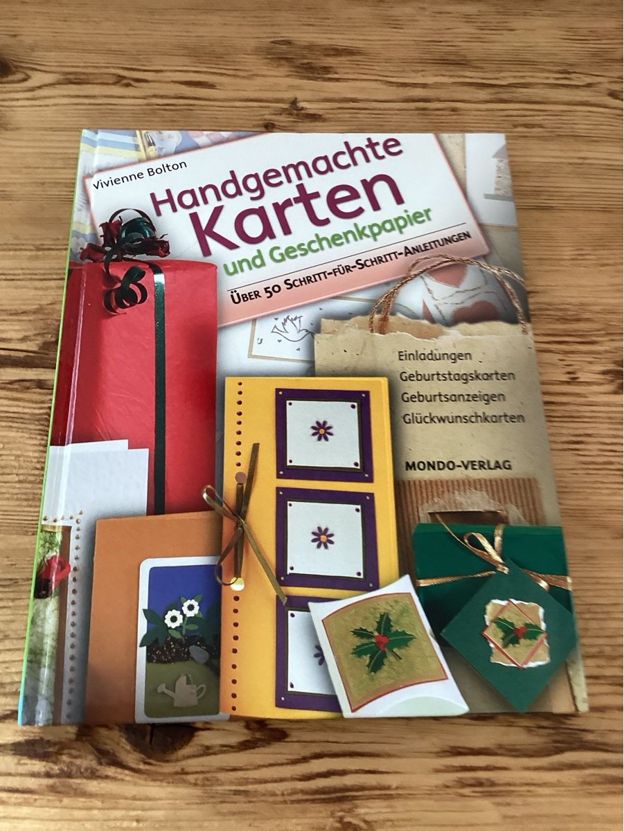 Libri: Bastelbuch Handgemachte Karten und Geschenkpapier – Nuovo (secondo la descrizione) da Wassen UR venduto da SABDOM