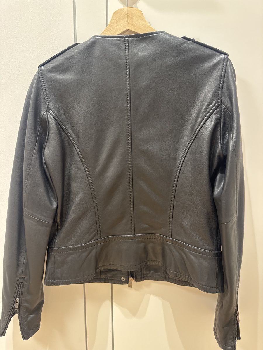 Massimo Dutti Jacken: Wunderschöne Damen Leder Bikerjacke von Massimo Dutti Gr. S – Gebraucht aus Ennetbaden von Katiusia 1