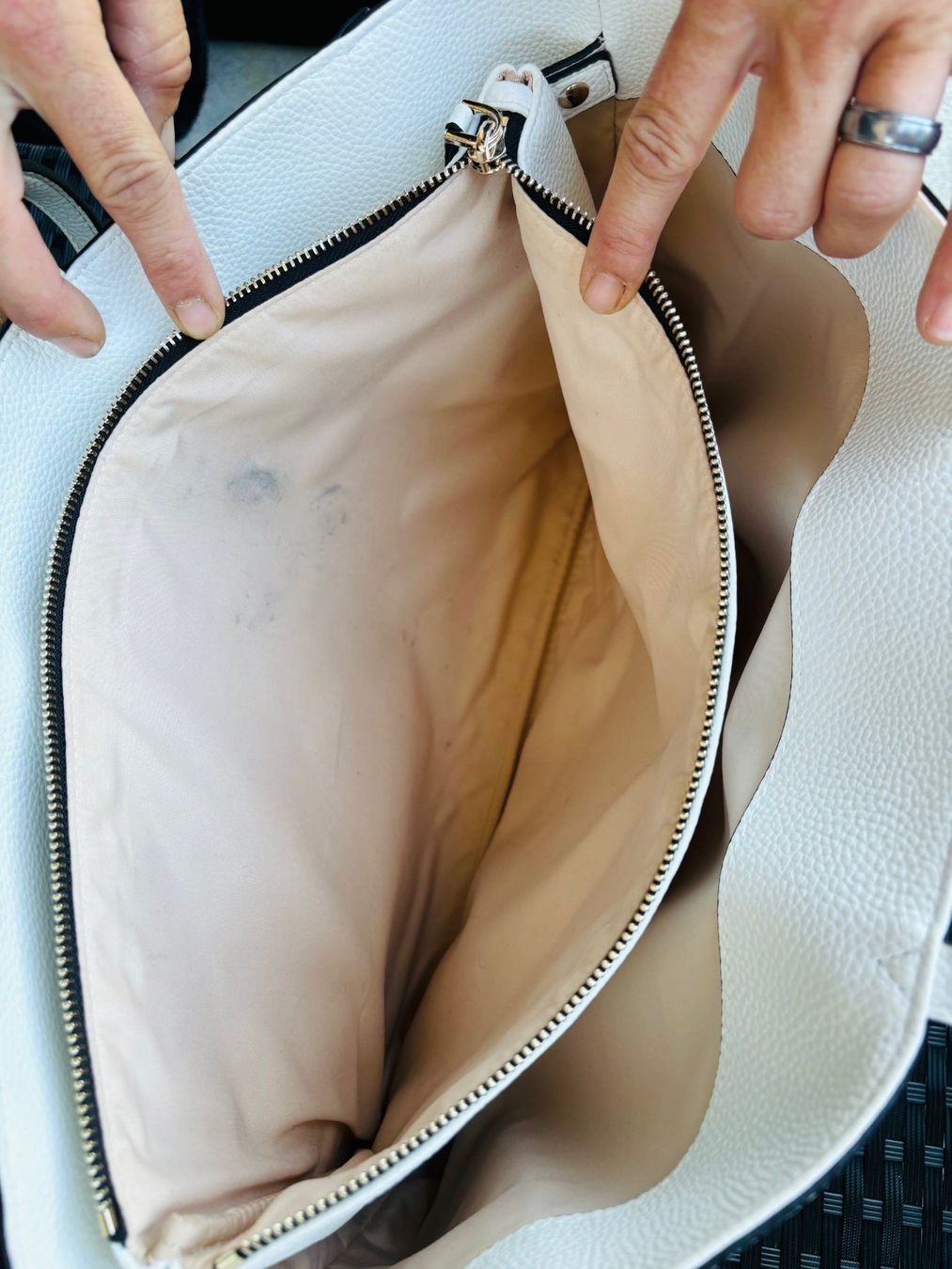 Calvin Klein Taschen für Damen: Calvin Klein Tasche – Gebraucht aus Steinen von FIN 6