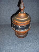 Spezielle Deckel Dose Holz mit Nieten/Leder Applikationen