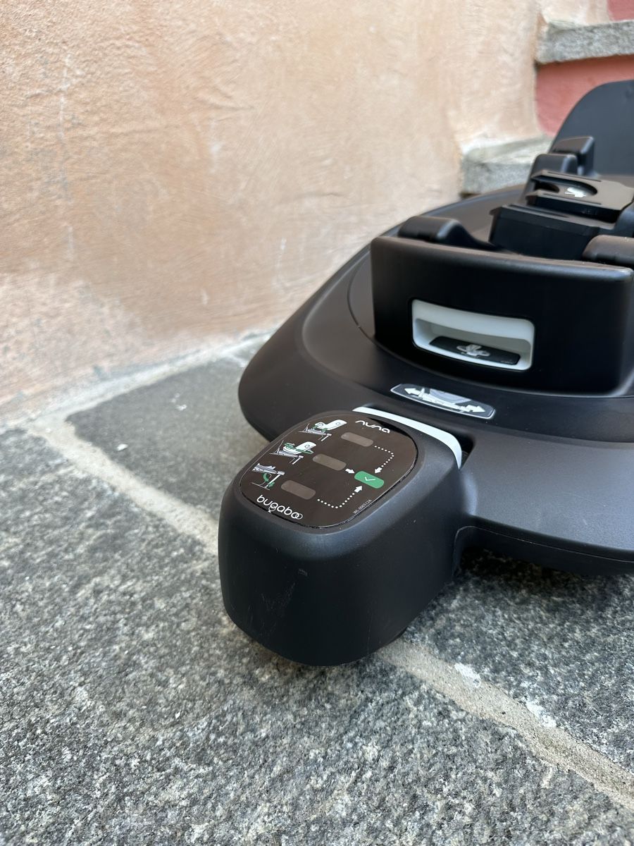 Bugaboo Seggiolini per auto: Bugaboo Turtle Air + isofix 360 base inkl. Adapter – Usato da Orselina venduto da GIONALERIPO 7