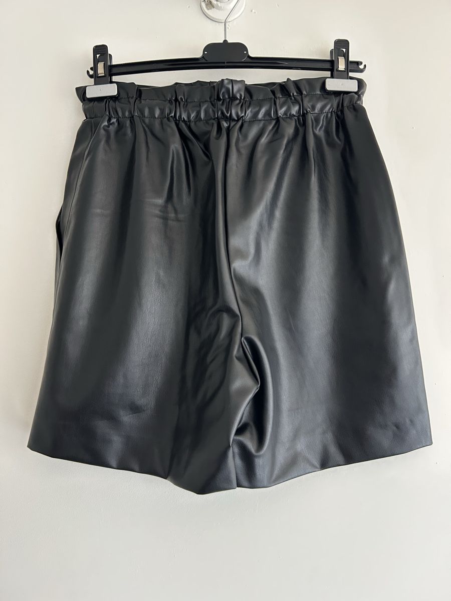 Akris Hosen: Faux leather shorts Akris Punto 34 – Neu (gemäss Beschreibung) aus Sankt Gallen von DDDAAA 1