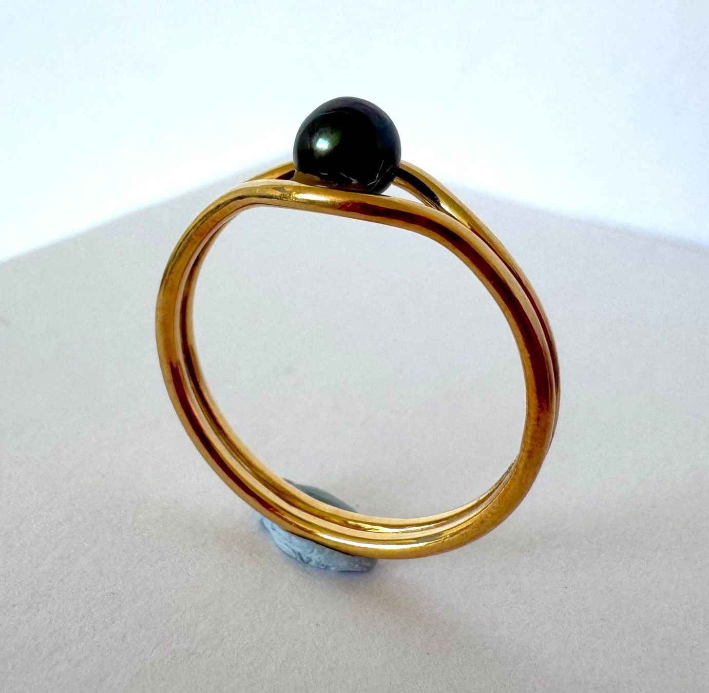 Ringe: Raffiniert gestalteter 750 Gelbgold Ring mit einer Perle – Gebraucht aus Ebikon von repatrick 8