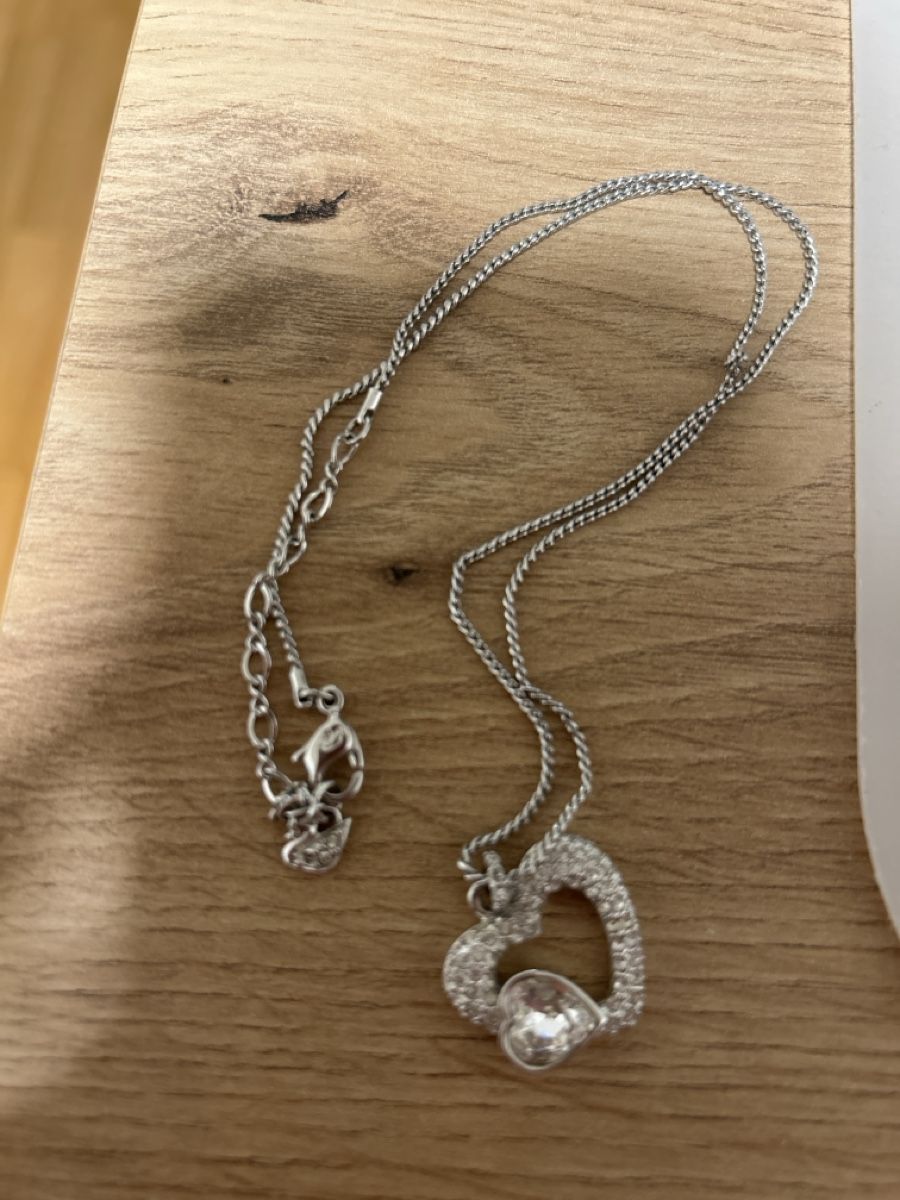 Swarovski Catenine: Swarowski Halskette – Usato da Schwarzenbach SG venduto da spa_28pd