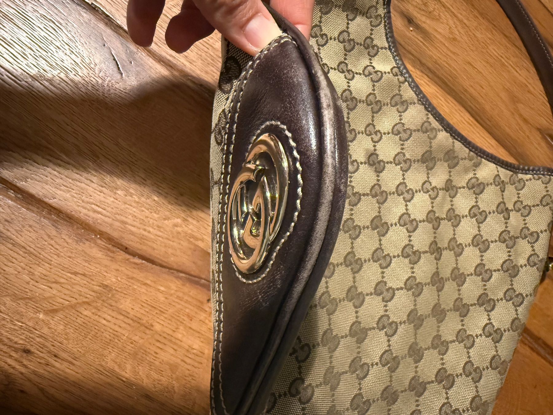 Gucci Sacs femmes: Gucci GG Canvas Hobo Bag – D'occasion à Meilen par Uniquepieces 6
