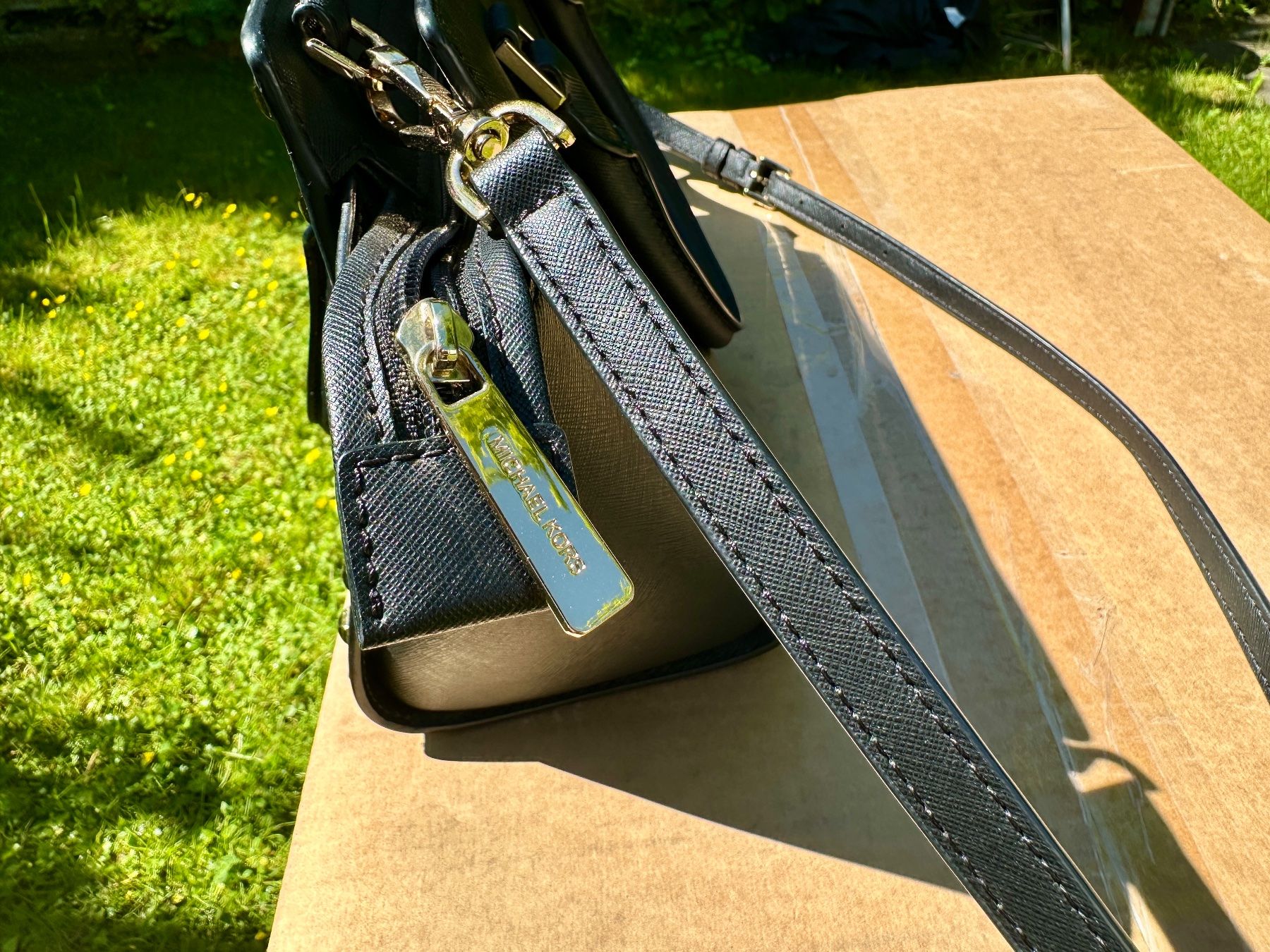 Michael Kors Taschen für Damen: Michael Kors Selma Crossbody Tasche – Gebraucht aus Effretikon von SILVIUASANDEI 3