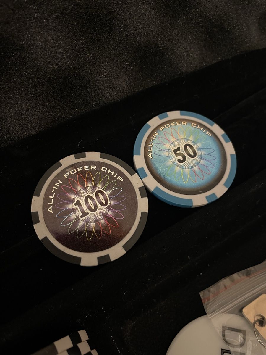 Spiele: 2 Pokerkoffer  – Gebraucht aus Winterthur von goofelsmann 2