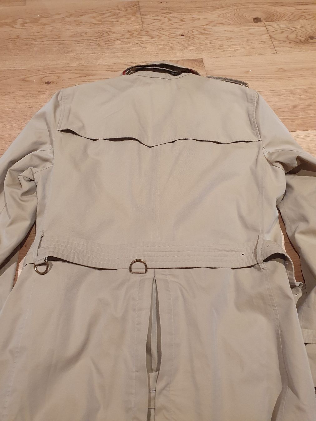 Burberry Manteaux: Burberry, Trenchcoat, Mantel, M – D'occasion à Winterthur par Sjull 5