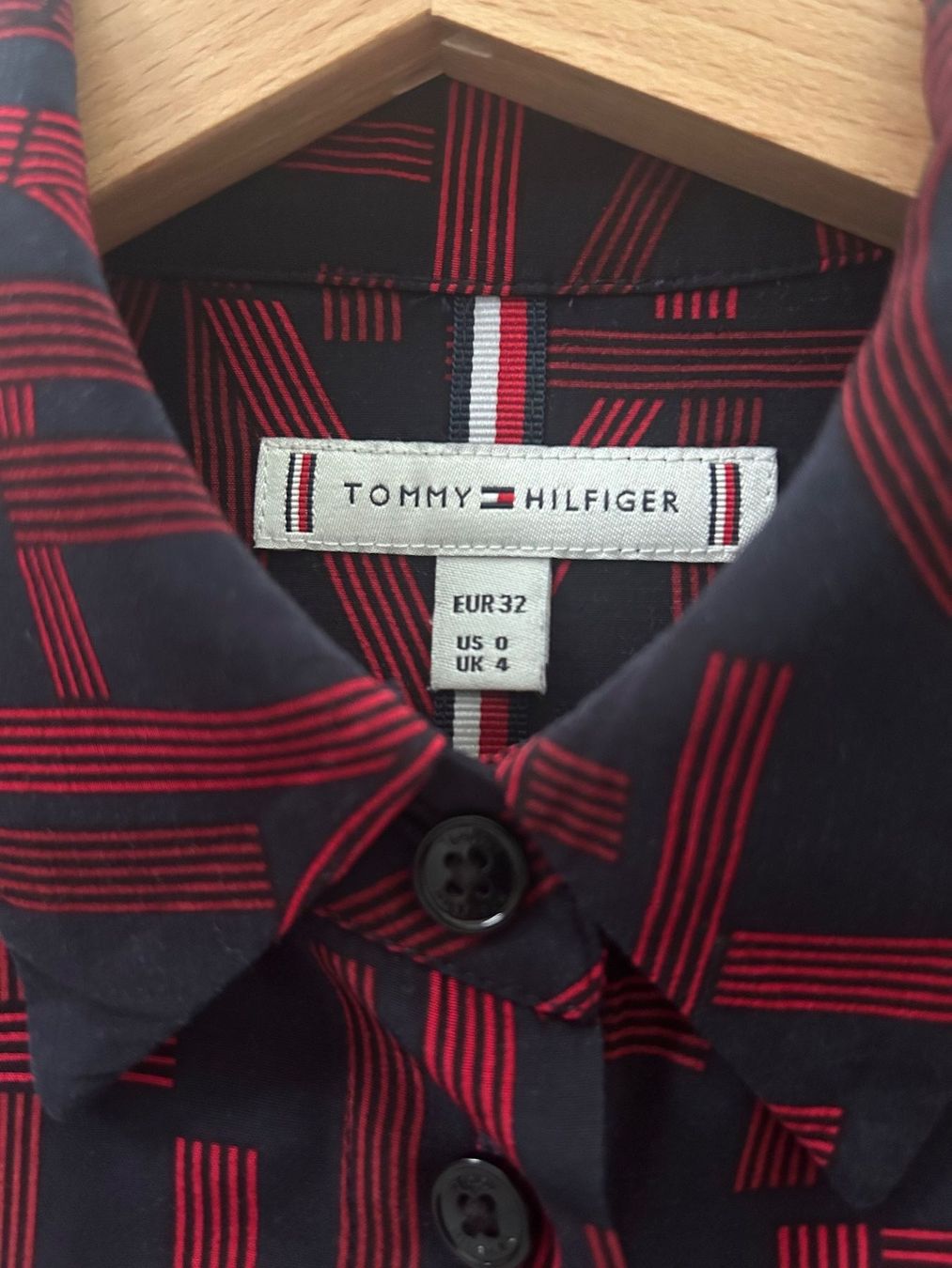 Tommy Hilfiger Blusen: TOMMY HILFIGER -  Hemd – Gebraucht aus Wollerau von Dolder23 5