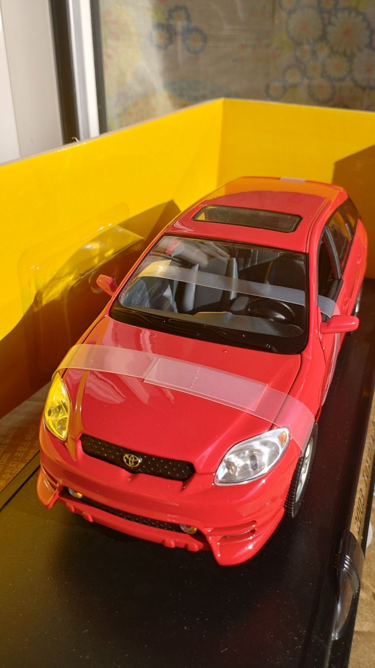 Yat Ming Modellautos: 2003 Toyota Matrix – Neu und originalverpackt aus Chur von oriori