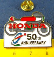 HONDA MOTORRAD 50YEARS PIN GEPRÄGT GOLDIG