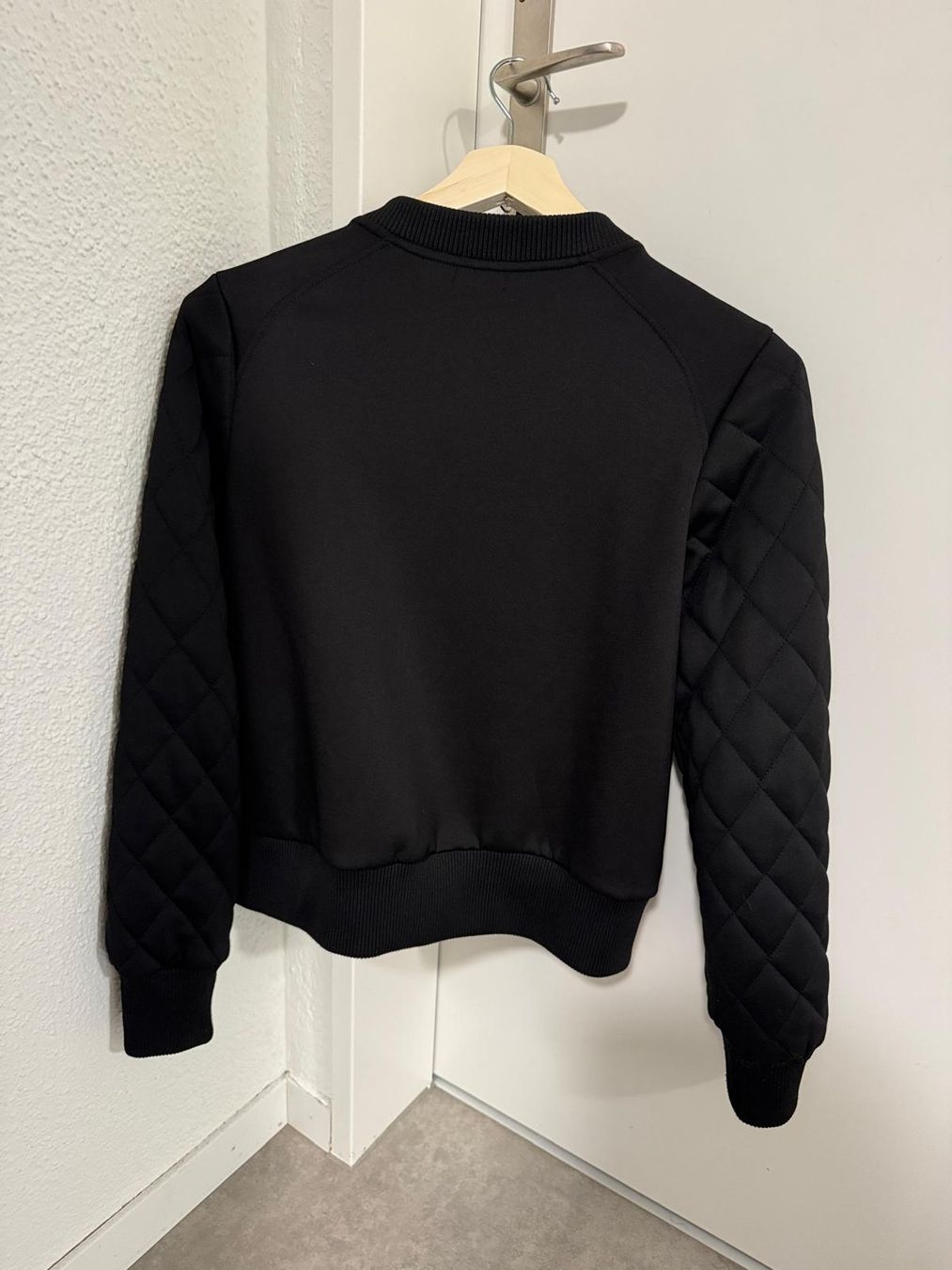 Bershka Jacken: Bershka schwarze Jacke – Gebraucht aus Sempach von Dachkatze 2