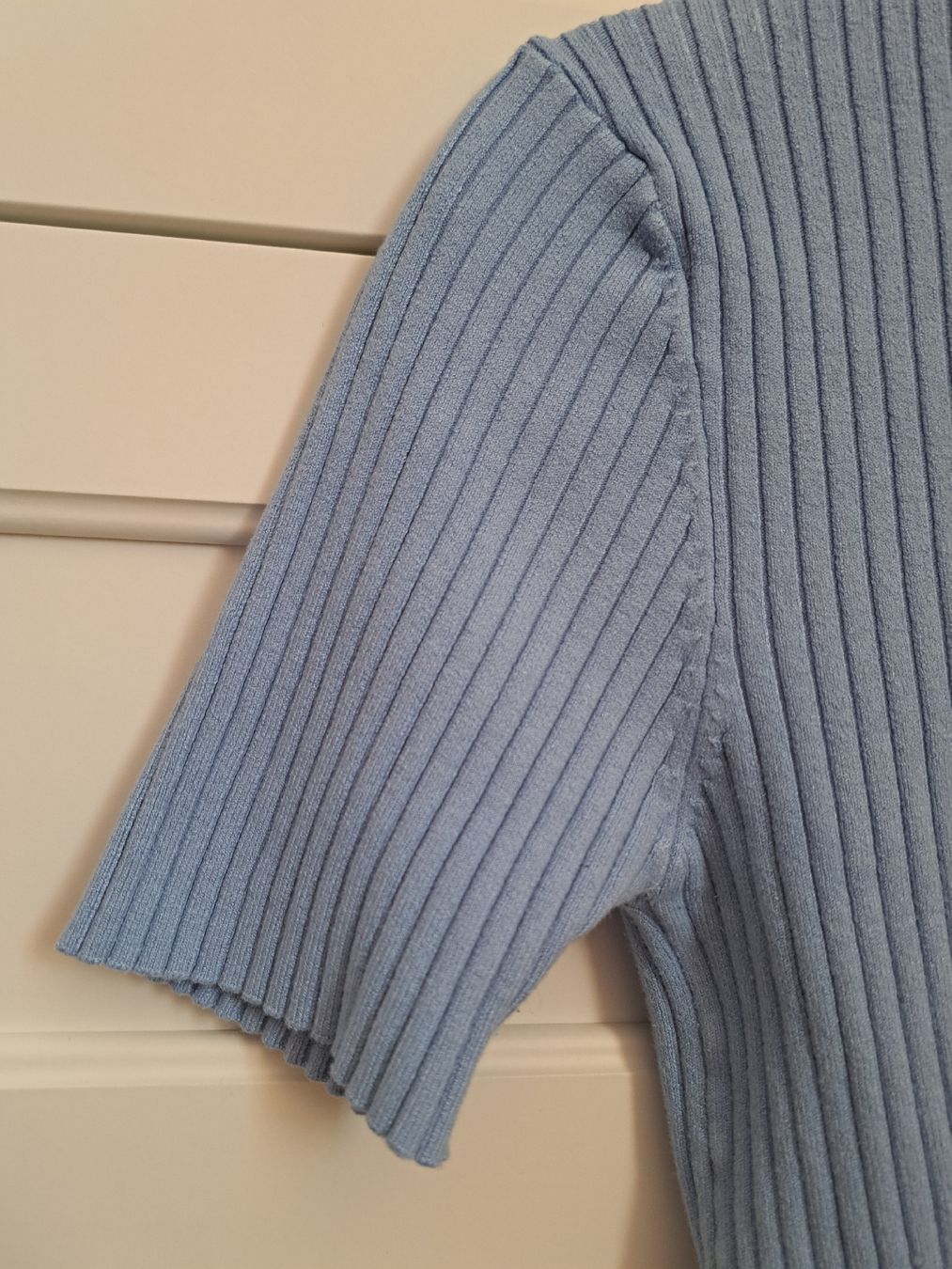 Zara Top: Top Grösse S mit Rückenausschnitt – Usato da Zürich venduto da dph_r9t2 9