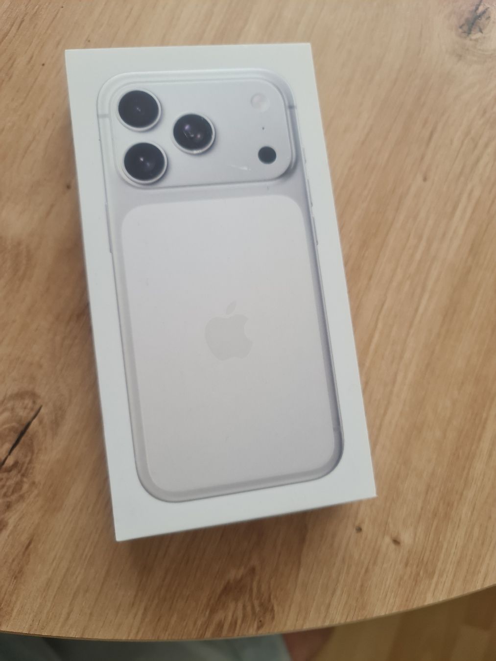 Apple Telefoni cellulari / Smartphones: iPhone 17 Pro 256GB neu – Nuovo e nell'imballaggio originale da Zuzwil SG venduto da Arkadio1988