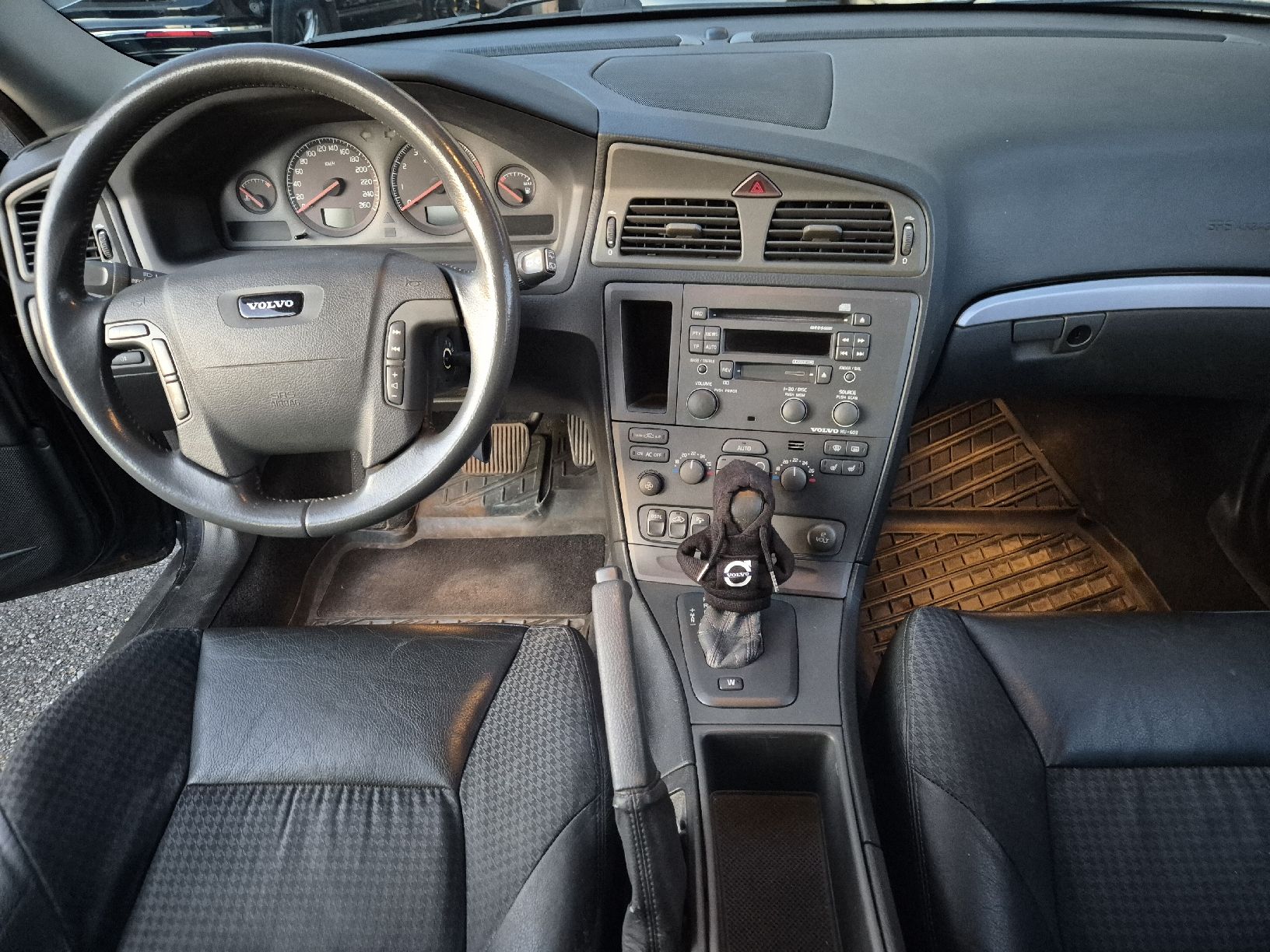 Volvo Autos: Volvo V70 2.4T – D'occasion à Steinhof SO par HOLZWURM__13 3