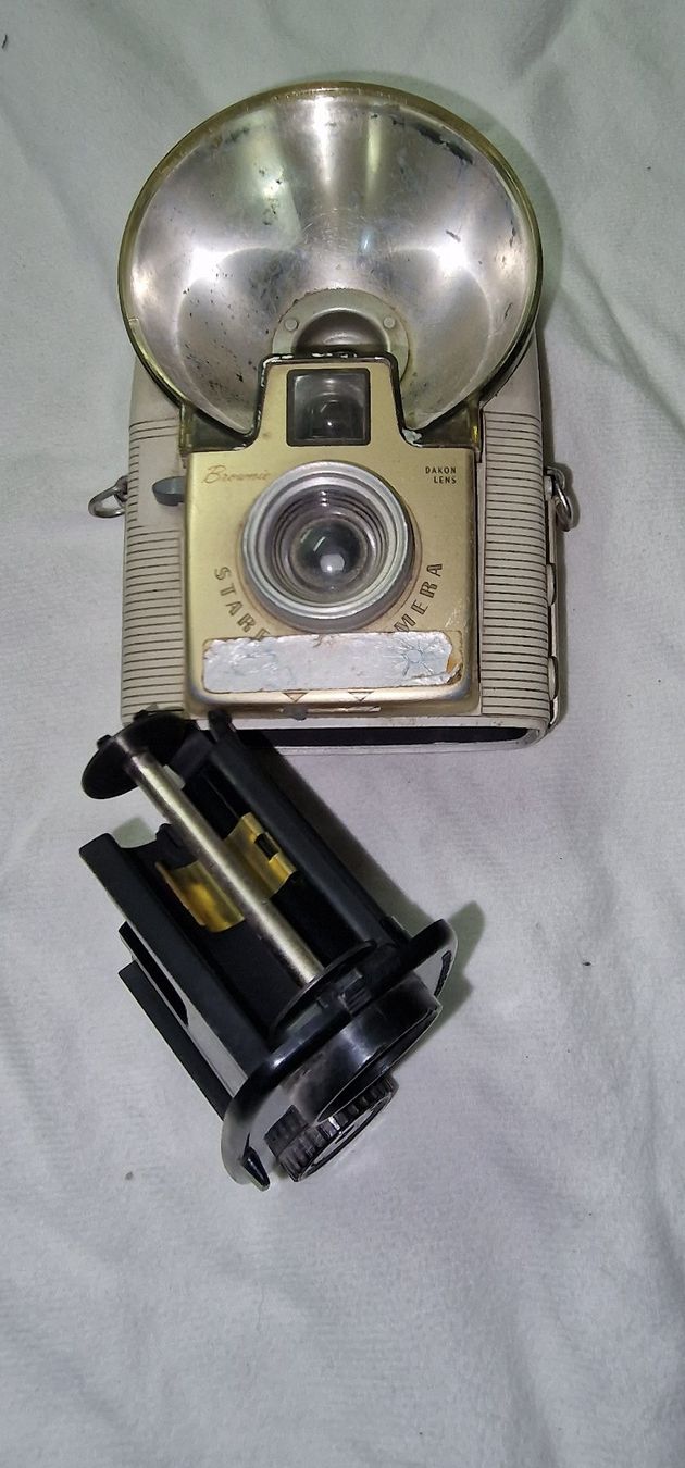 Kodak Kamera: KODAK Modellreihe "Brownie" – Gebraucht aus Flawil von 1343525 3
