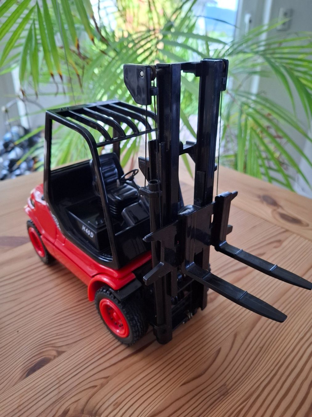 Dickie Toys RC Modellbau: Dickie Gabelstapler RC Linde H40D – Gebraucht aus Chabrey von fluvius 2