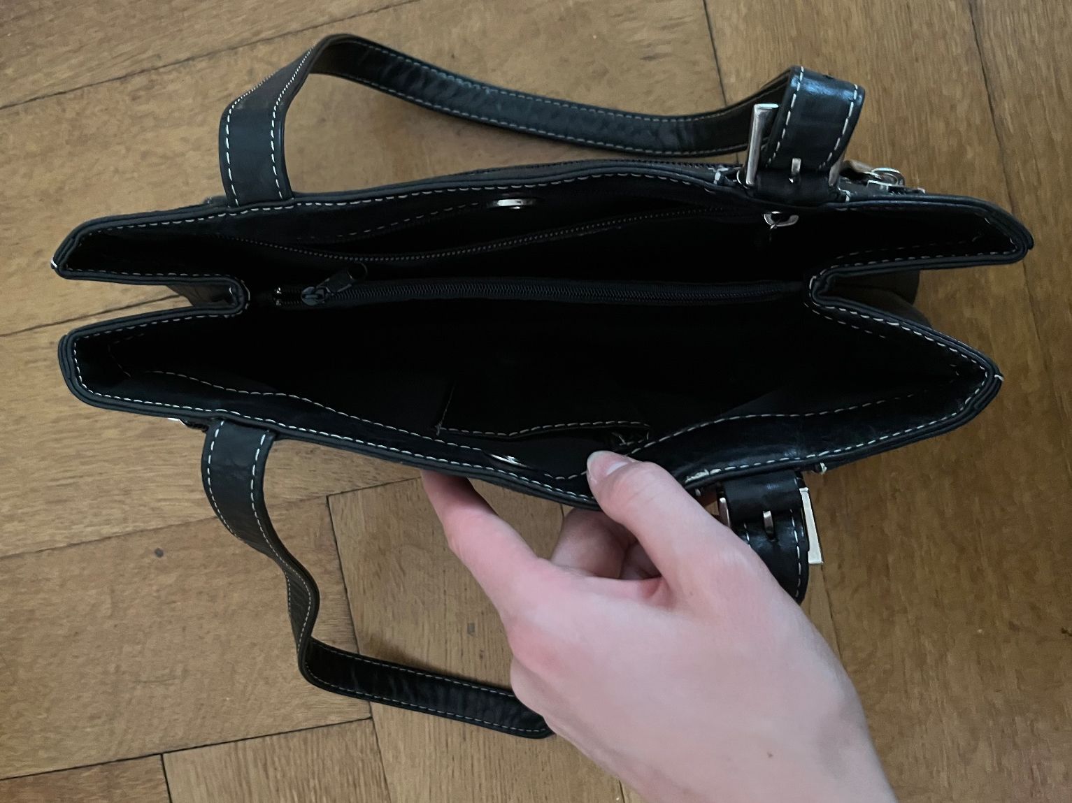 Borse: Navyboot Handtasche Echtleder – Usato da Basel venduto da lalelila 2