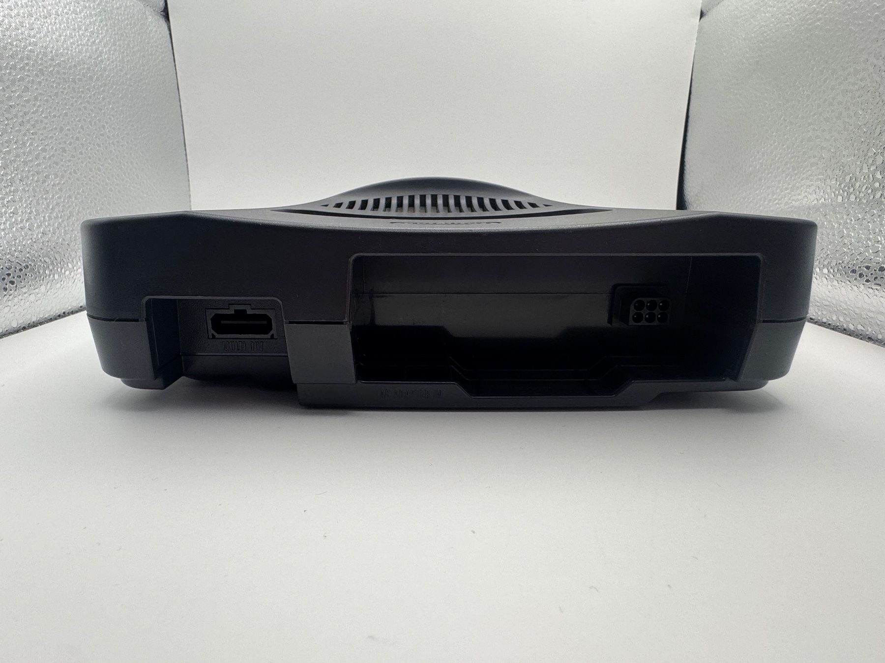 Nintendo Console: Nintendo 64 Konsole mit Controller – Usato da Bettlach venduto da awi_7jcb 2