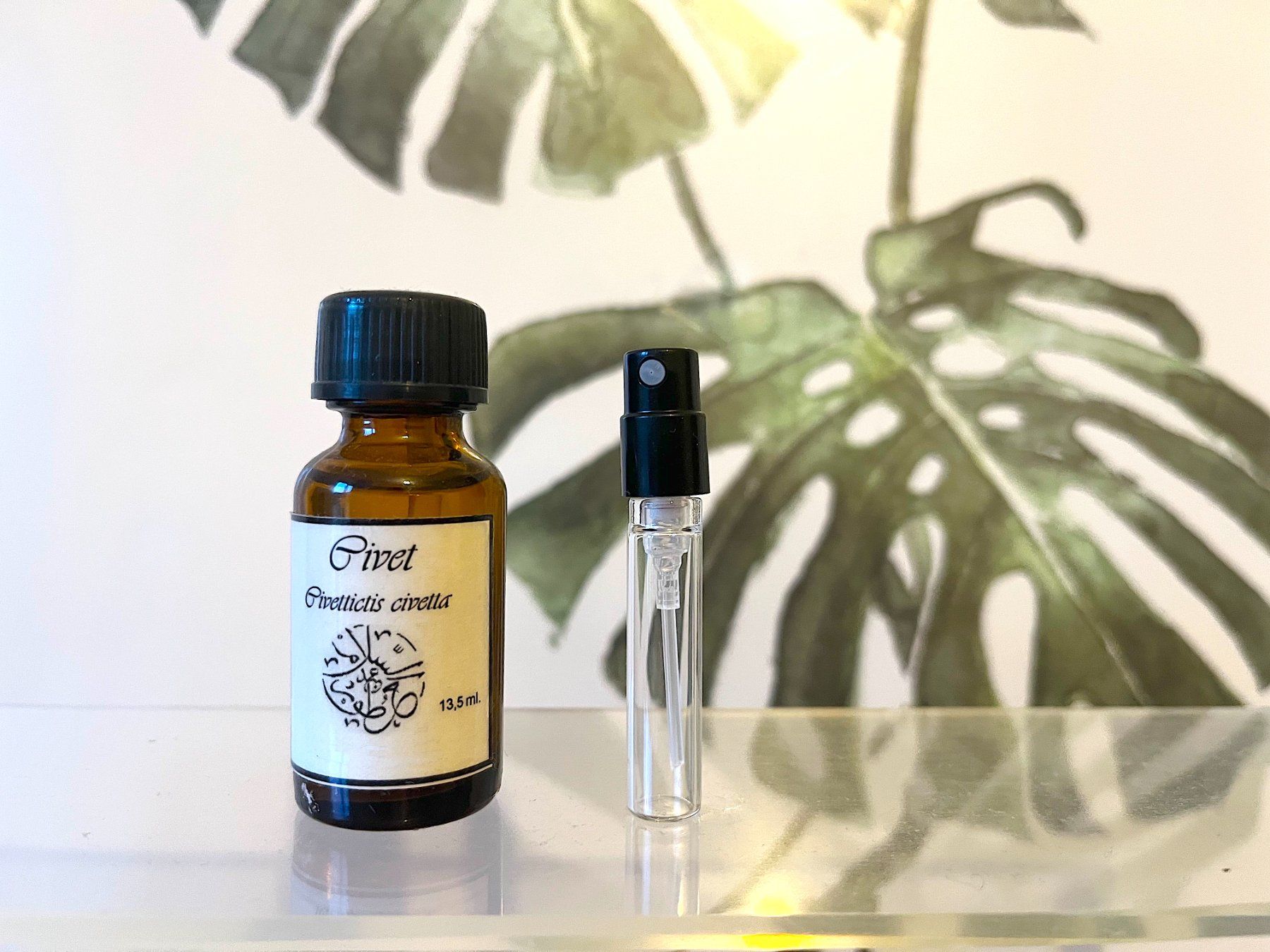 Profumi & Eau de Toilette: Civet Tincture – Usato da Sierre venduto da boadicea_victorious