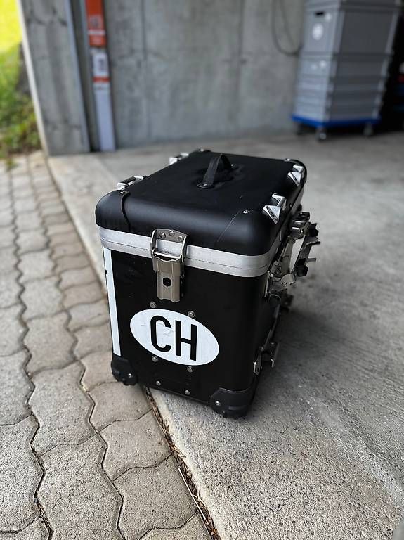 Reisekoffer: Touratech Zega Pro 2 Black - 45 Liter – Gebraucht aus Oberägeri von Omen70 2
