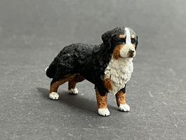 Schleich – 16397 Berner Sennenhündin Hund Hündin