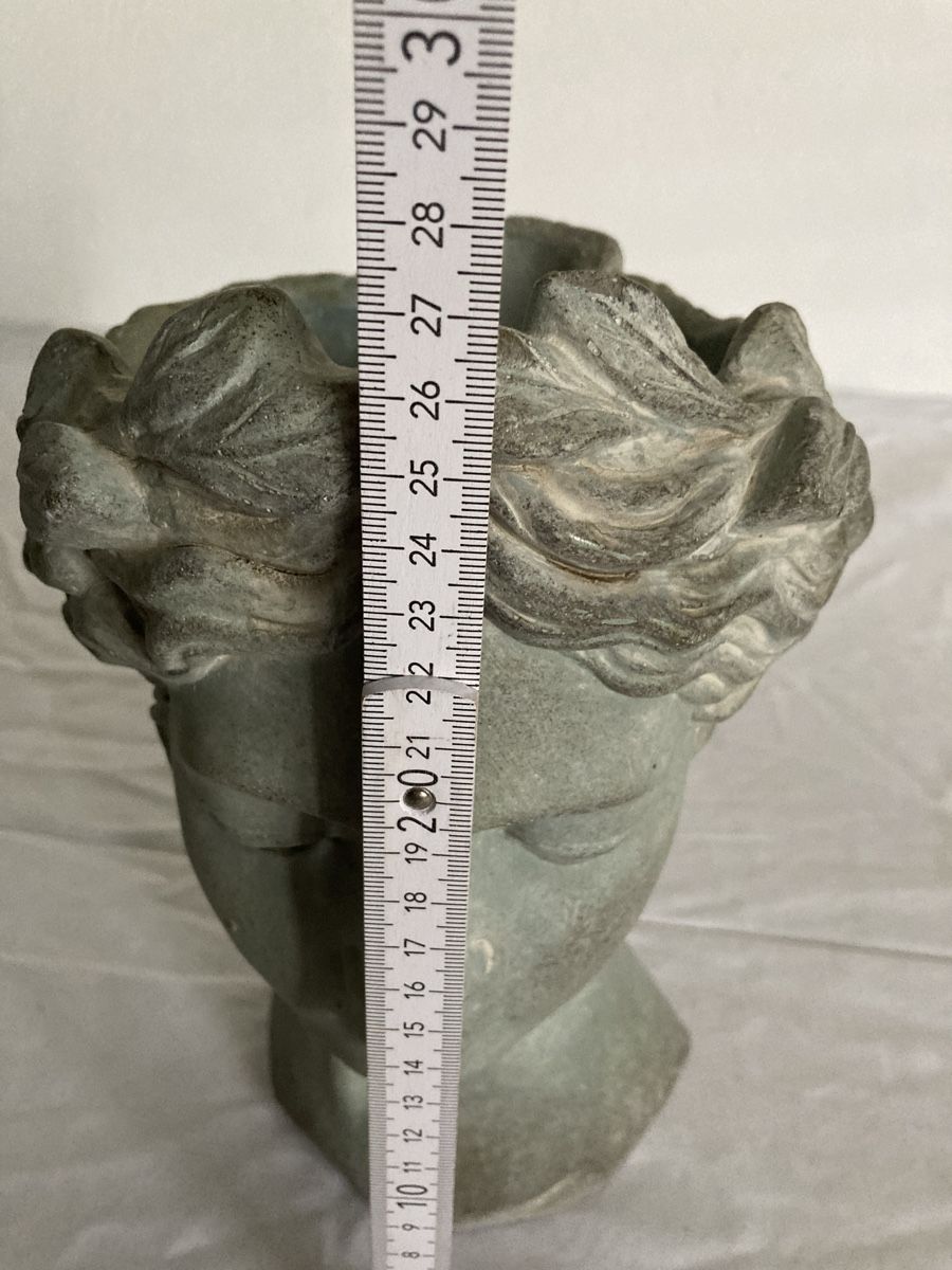 Skulpturen & Statuen: Besondere Blumenvase Kopf «Valo Collection» Büste – Neu und originalverpackt aus Aarwangen von to-hirschi 1